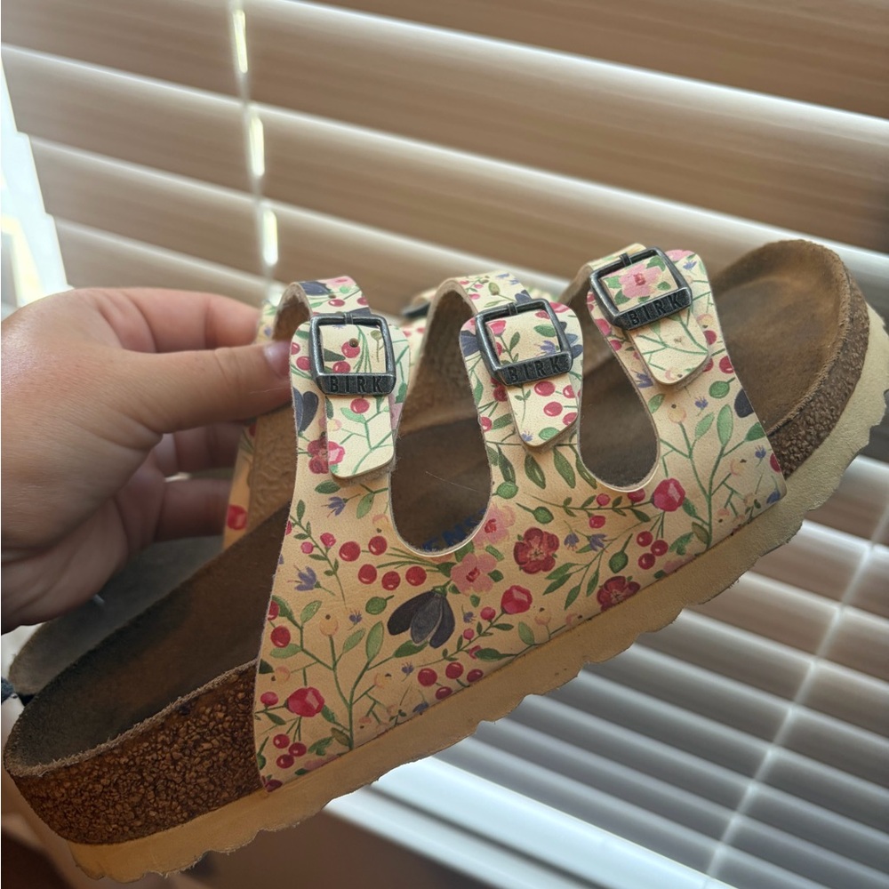 Birkenstock Triple Strap Sandal - Cream with Floral Print